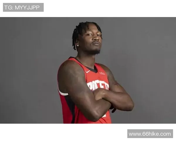 小霍勒迪砍18分助火箭凯旋，小史密斯带伤14+9，乌度卡添加轮换